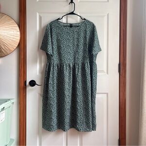 Green and White floral Print Flowy Modest Midi Dress Size XL